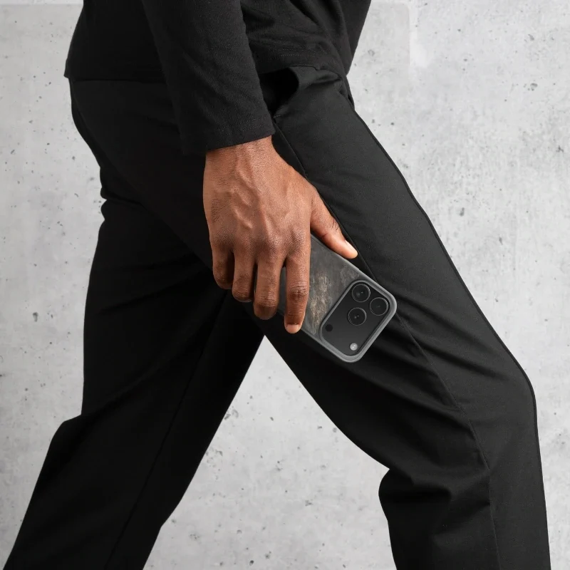 Coque « Stein » pour iPhone 18 Pro Max avec MagSafe