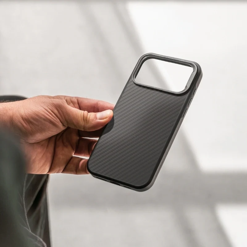 iPhone 17 Pro Max Carbon Case avec MagSafe