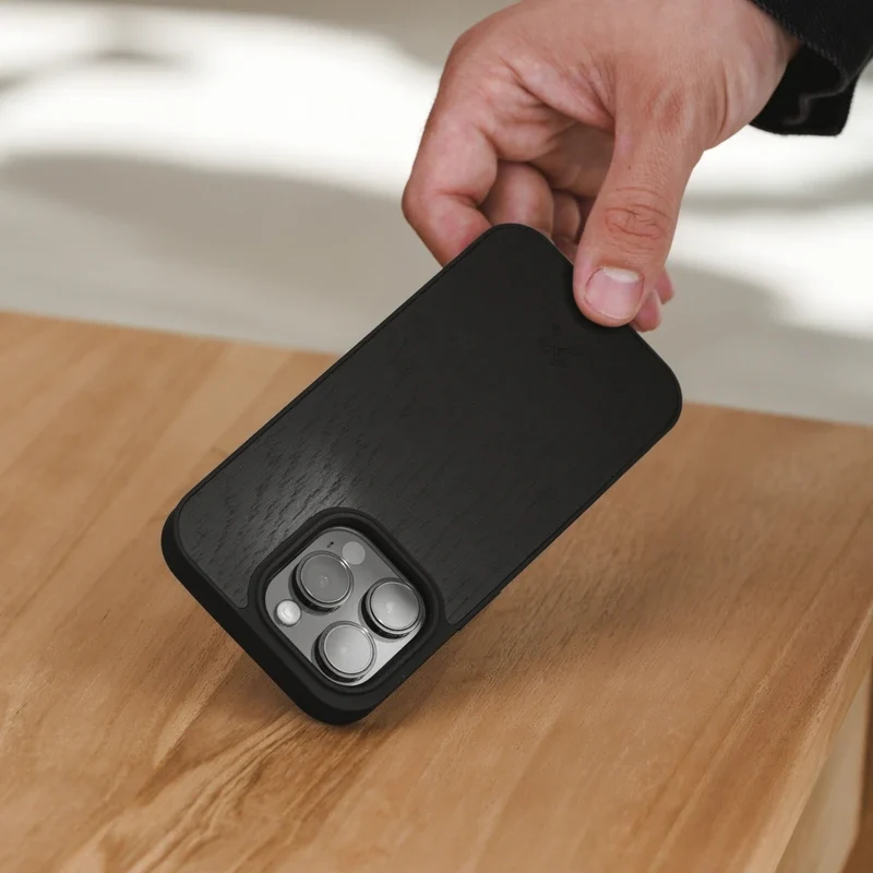 Étui pour iPhone 15 Pro Max Black Series