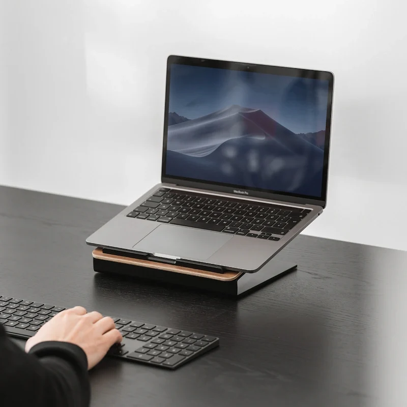 Rehausse pour ordinateur portable en bois véritable