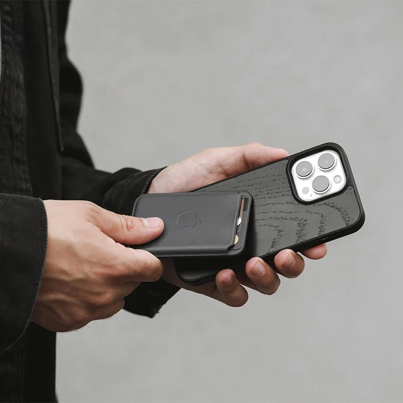 Étui pour iPhone 13 Pro Black Series