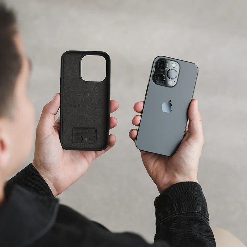 Étui pour iPhone 14 Black Series