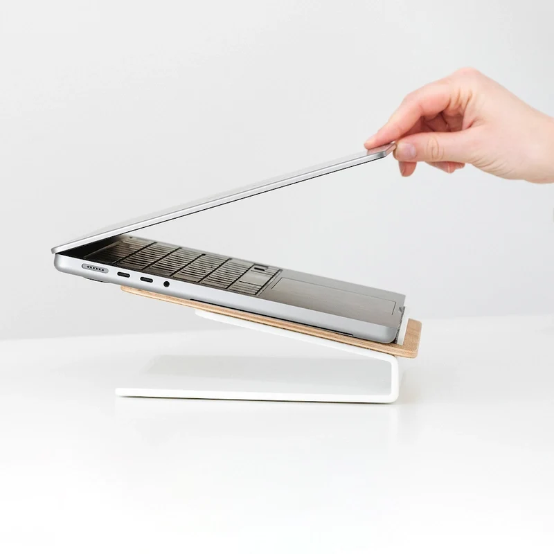 Laptop Stand + Single Monitor Stand + Multipad + Desk Mat chêne