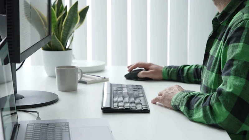 Clavier EcoSmart™ à recuperation d’energie photovoltaique (Allemand)