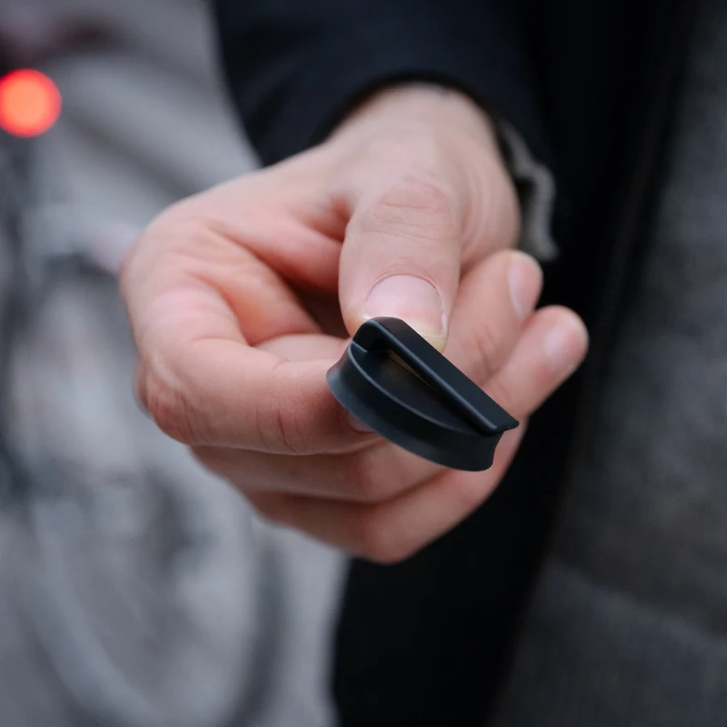 Support magnétique à clip VIOO pour casque (lumières non incluses)