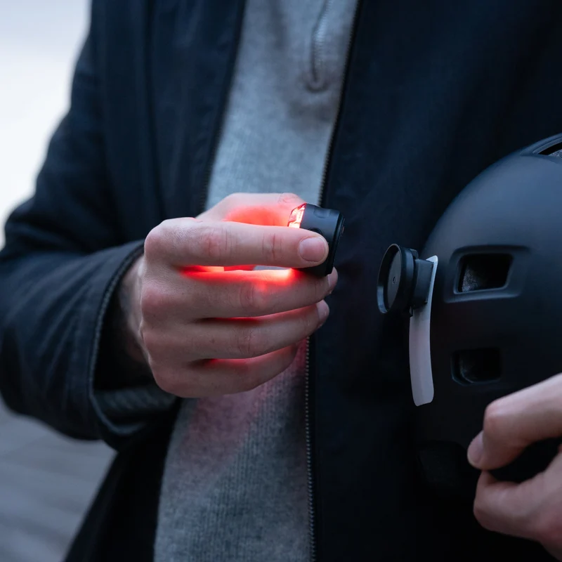 Support magnétique à clip VIOO pour casque (lumières non incluses)