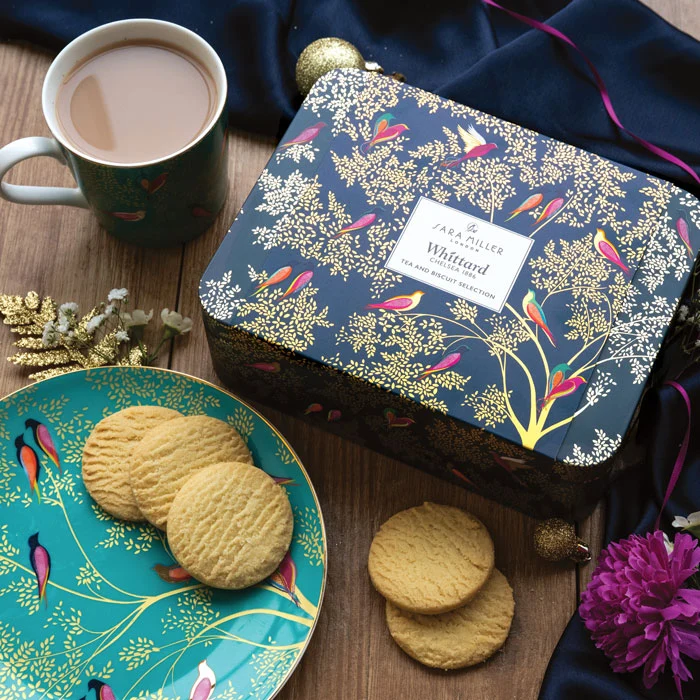 Chelsea Smokey Birds Tea and Biscuit Selection Tin