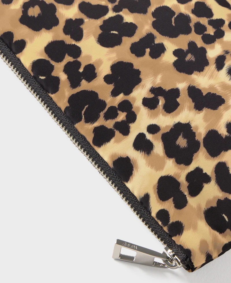 Feline Pouch