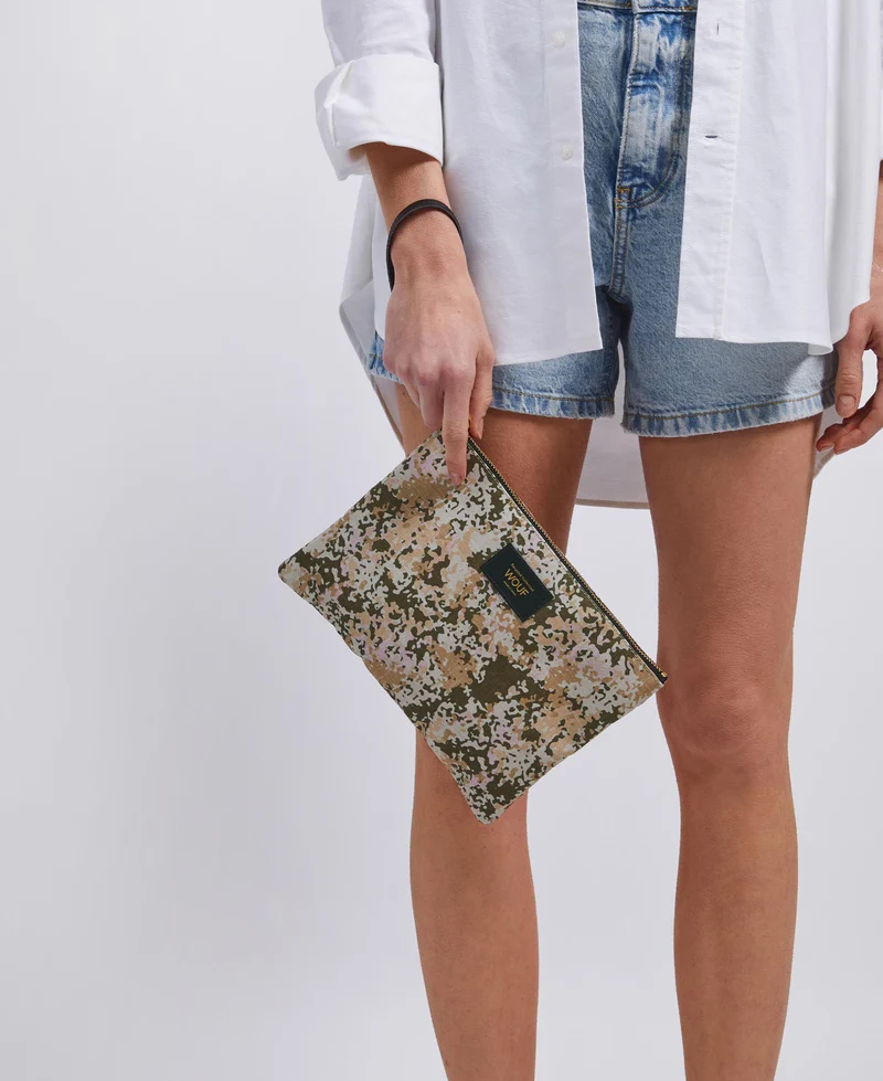 Isla XL Pouch Bag