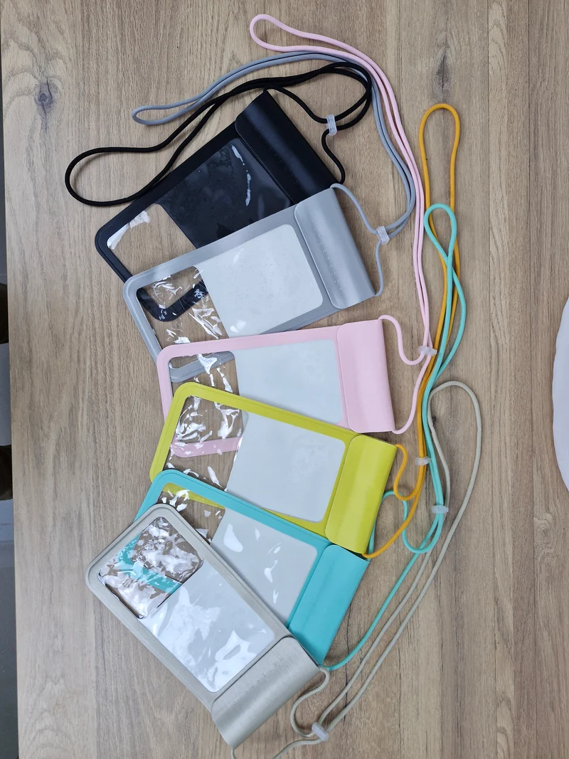 Pochette Étanche téléphone et clef- IPX8 waterproof 30 m – TPU Haute Résistance, Tactile & Photo – Tour de Cou / Bandoulière Réglable