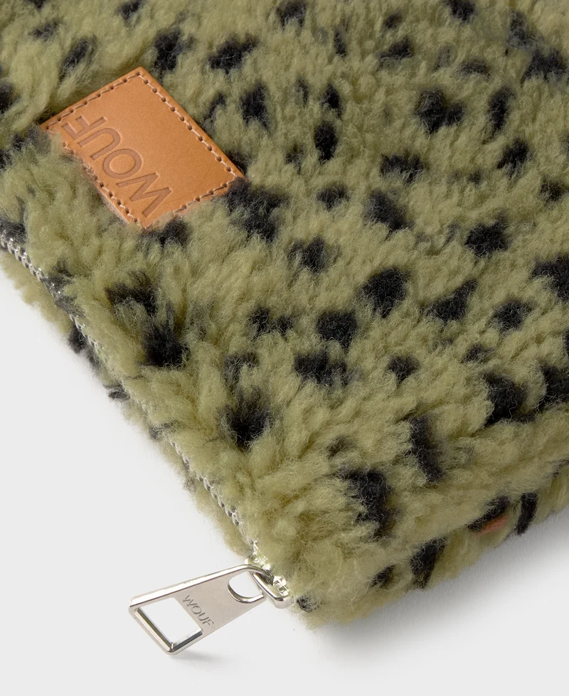 Olivia Pouch
