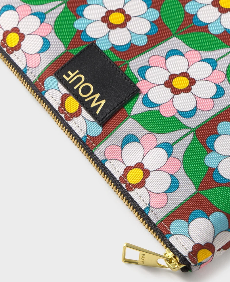 Kaleido XL Pouch Bag
