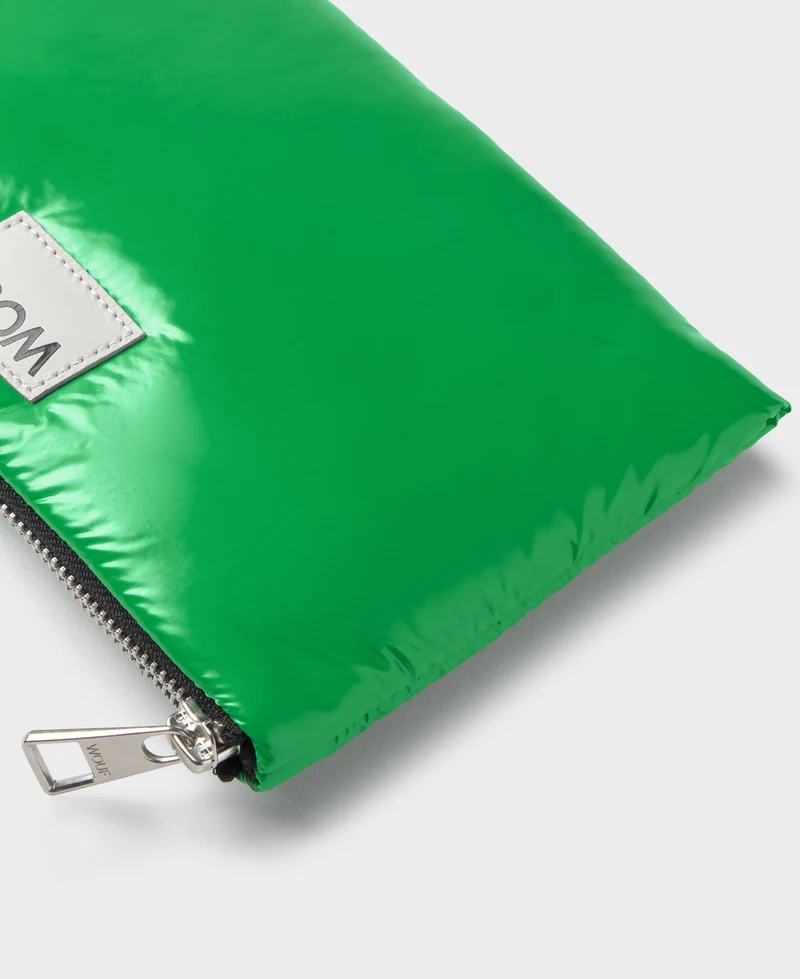 Basil Pouch