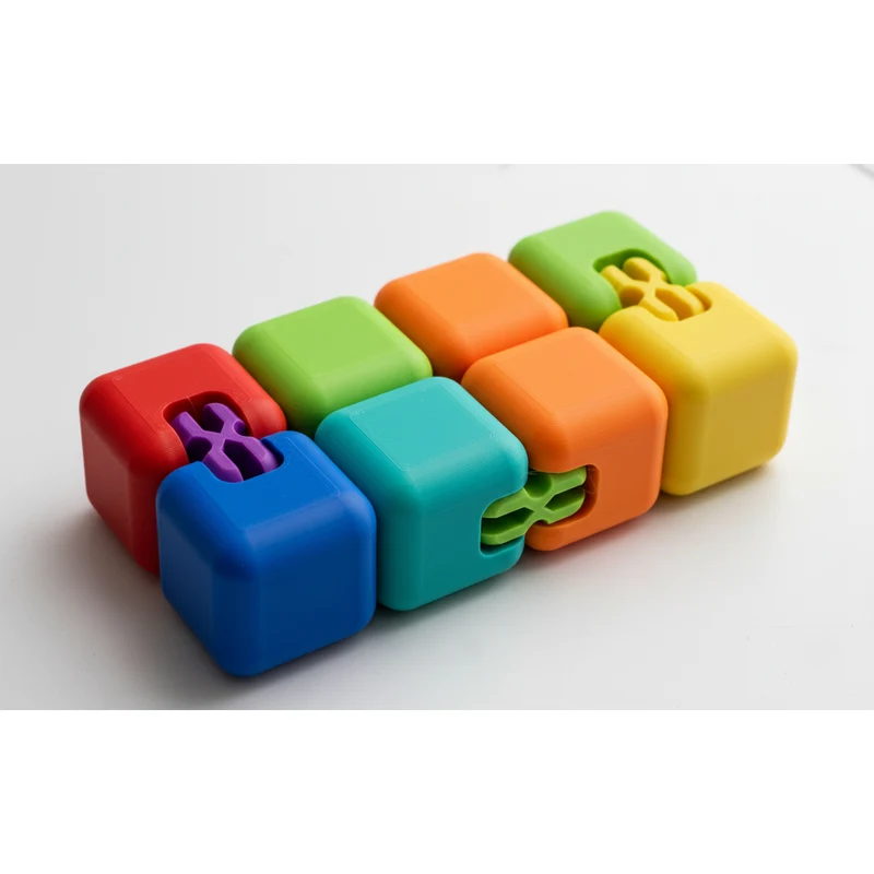 Cube infini pliable jouet fidget pour la concentration