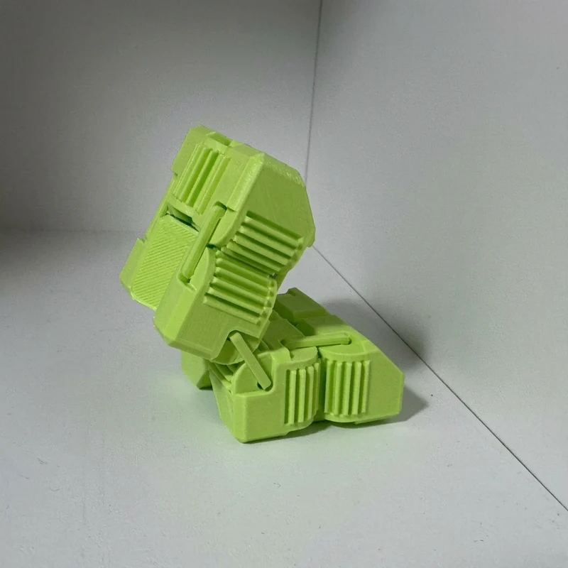 Cube fidget mécanique avec engrenages intégrés