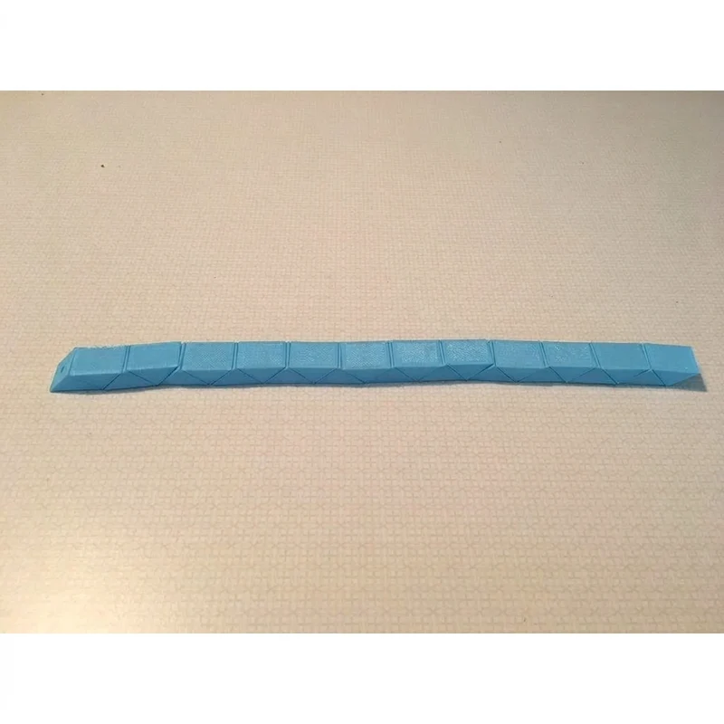 Jouet fidget flexible et articulé pour les mains