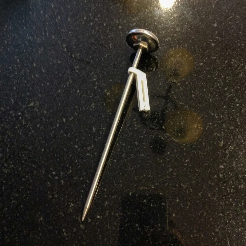 Pince pour thermomètre de bidon à lait