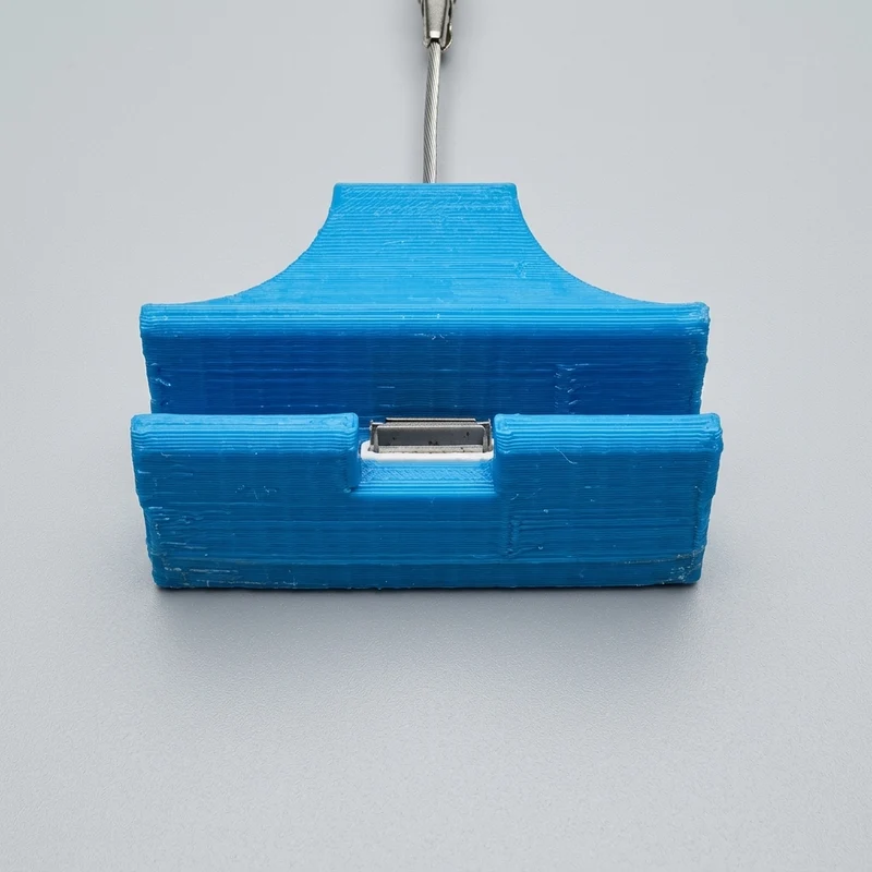 Support de bouteille pour grille filaire et cages à lapins