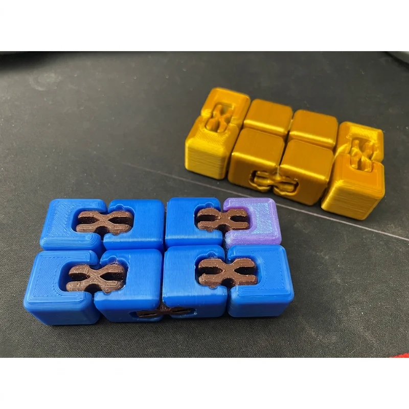 Jouet fidget mécanique EZ Infinity Cube