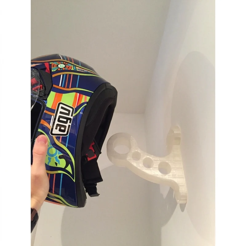 Support mural et support pour casque de moto