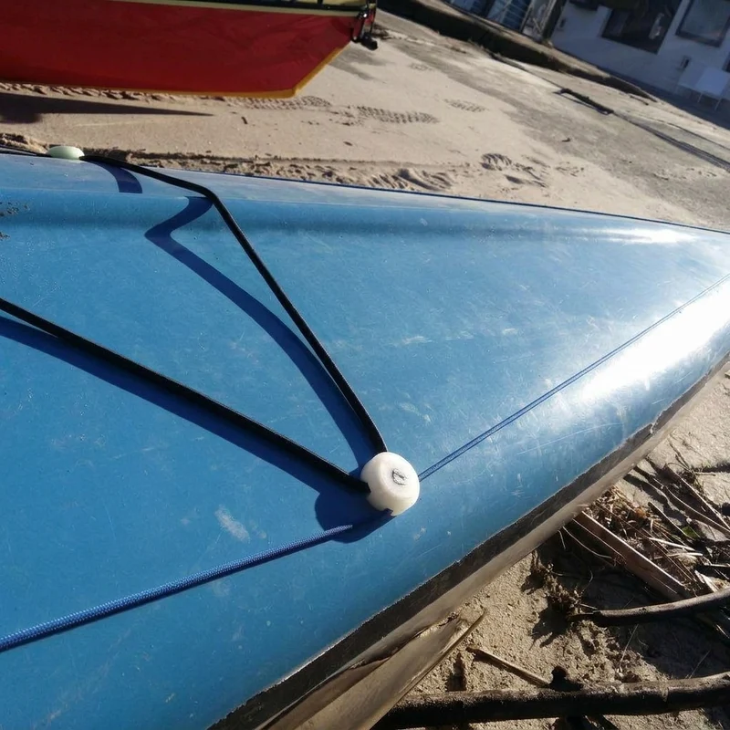 Supports de pont et porte-fils pour pont de kayak de mer