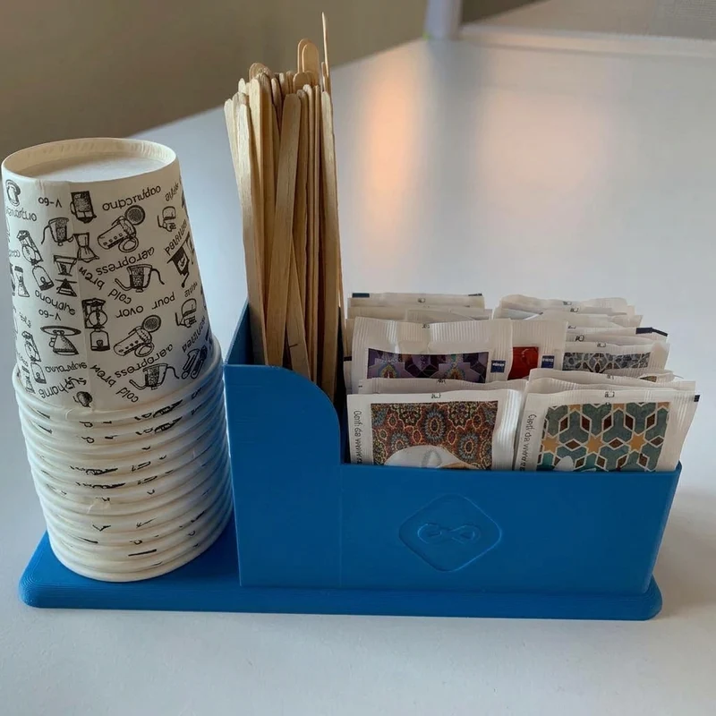 Organisateur pour tasses à expresso, bâtonnets mélangeurs et sucre