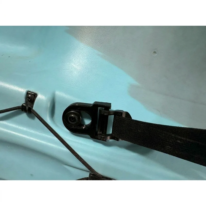 Clip pour sangle de siège sur kayak Lifetime