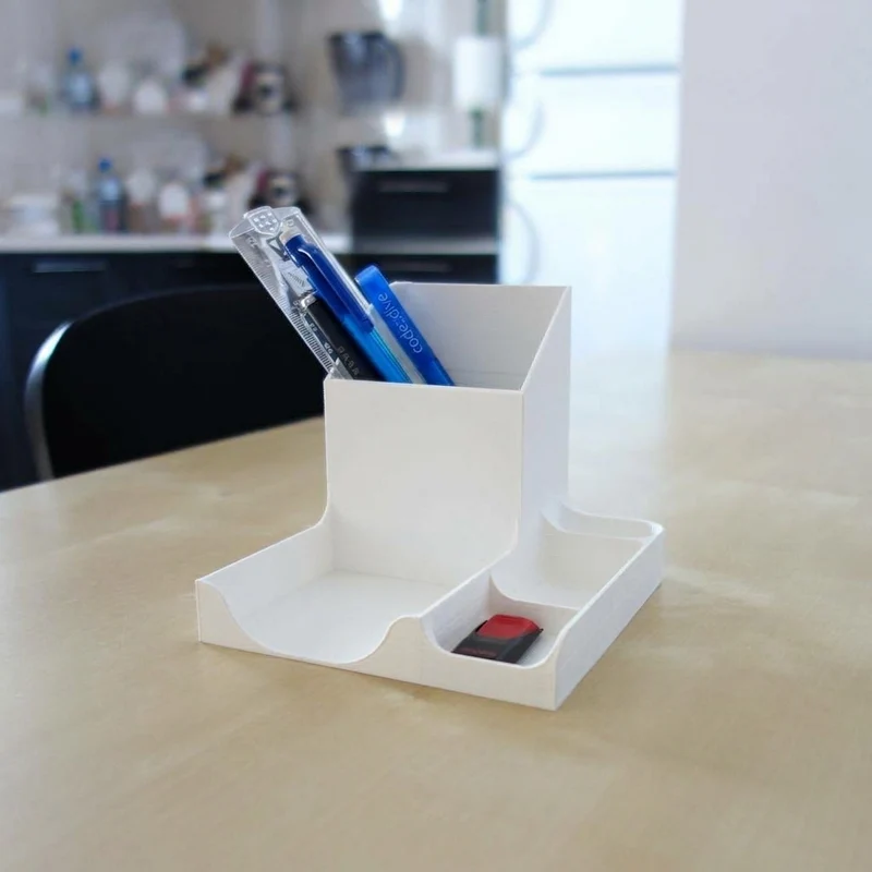 Organisateur de bureau compact pour stylos et fournitures de bureau