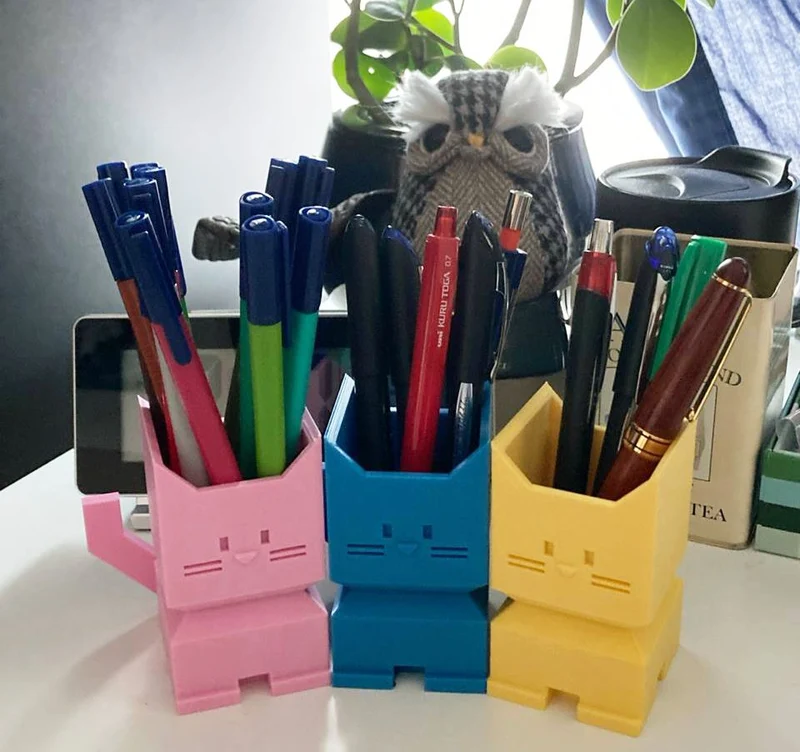 Cali Cat porte-stylo et organisateur de bureau pratique