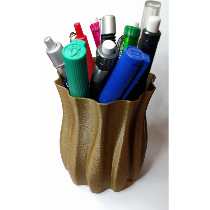Vase en spirale et pot à crayons pour le bureau