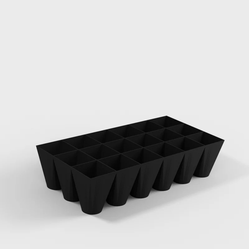 Plaque de germination empilable avec 18 compartiments