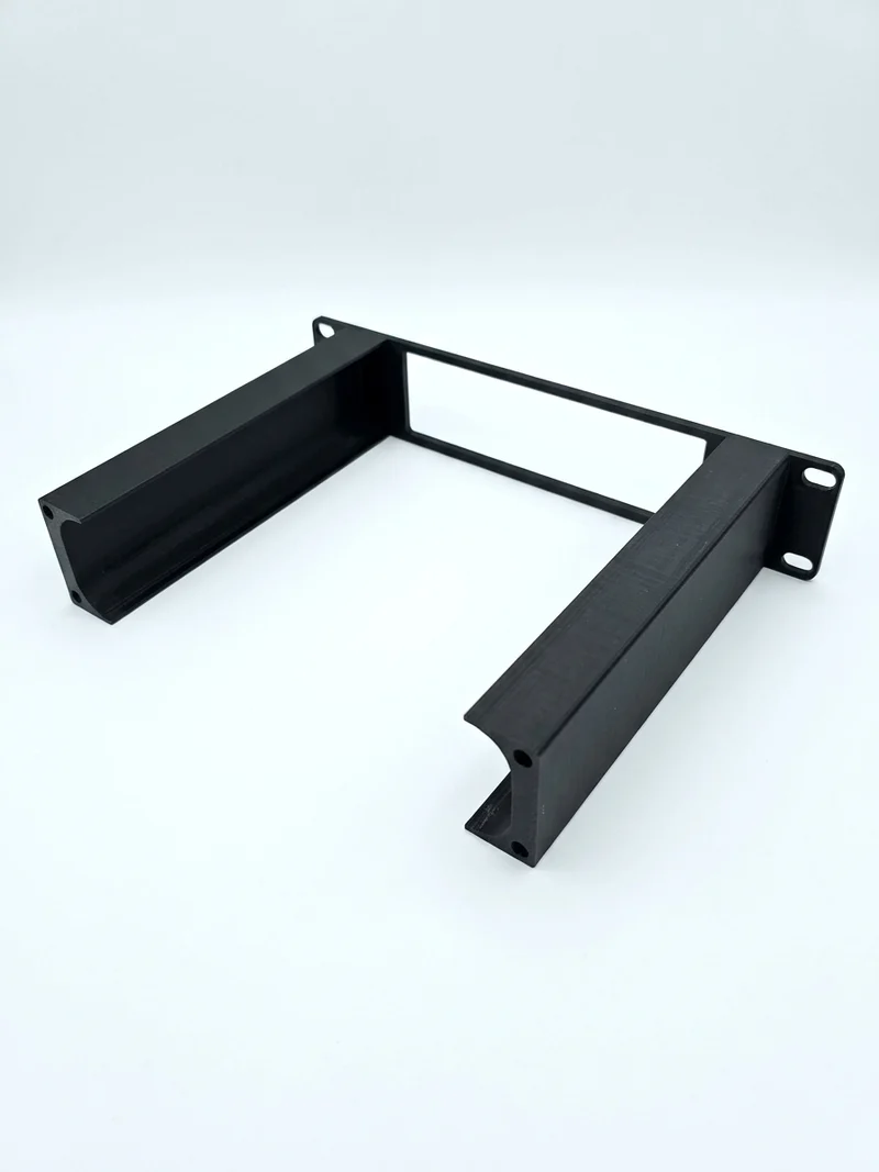 10-tommer rackbeslag til Ubiquiti USW-Lite-16 PoE