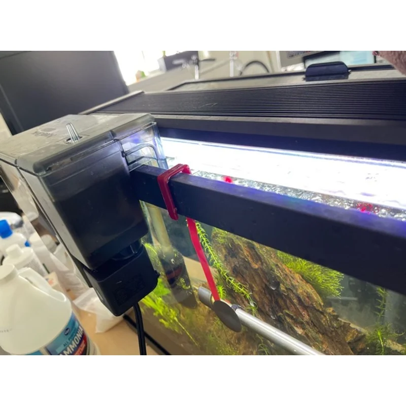 Support et suspension pour chauffe-aquarium