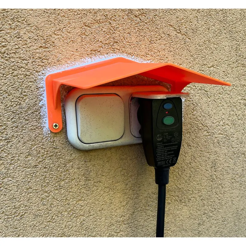 Protection pratique contre la pluie pour prise électrique extérieure