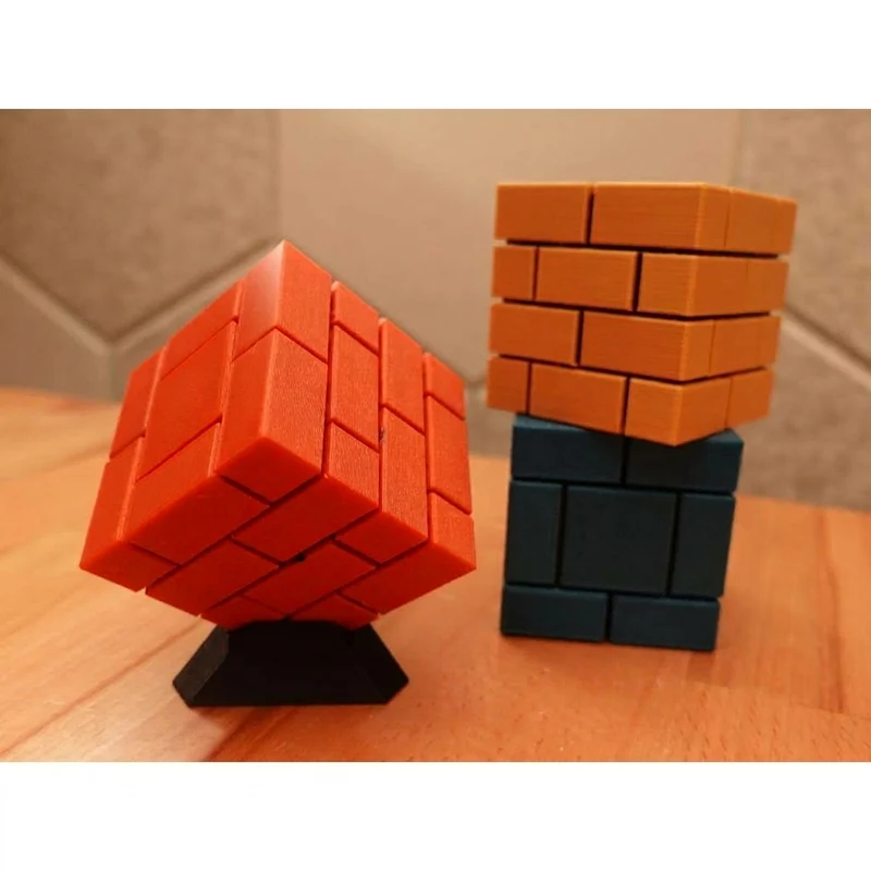 Support d'exposition pour modèles cubiques