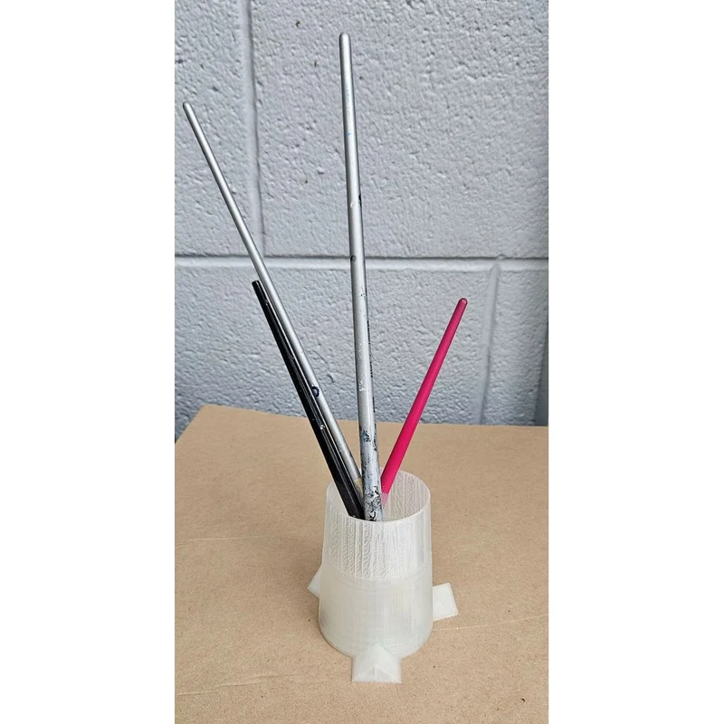 Godet anti-bascule pour le nettoyage des pinceaux de peinture