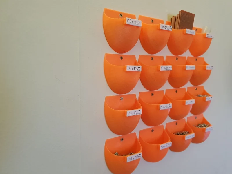 Boîte de rangement murale pour atelier et garage