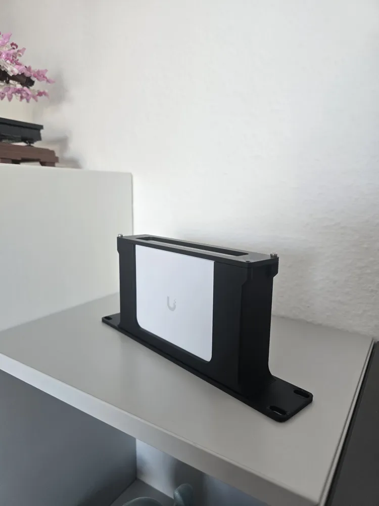 Support de rack 10 pouces pour UniFi USW-Lite-8-PoE
