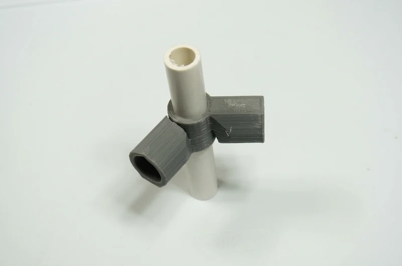 Angle de tuyau en PVC réglable à 3 voies pour tuyau de 1/2 pouce