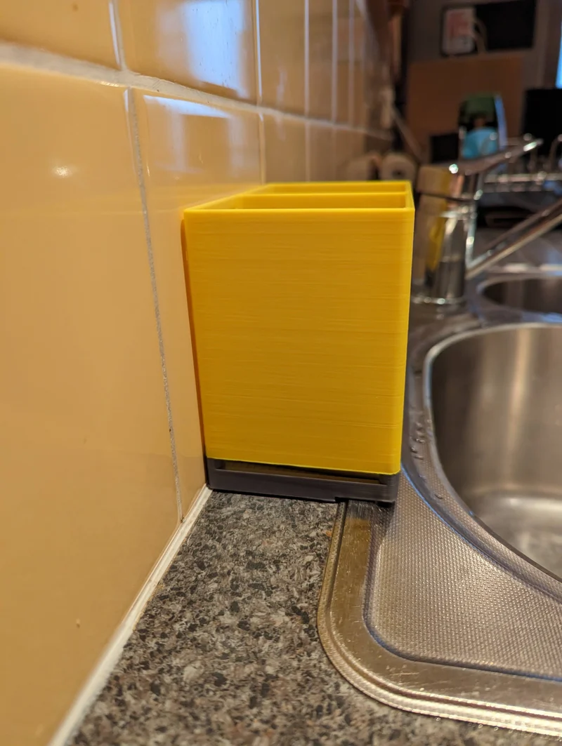 Organisateur d'évier de cuisine modulaire avec égouttoir intégré