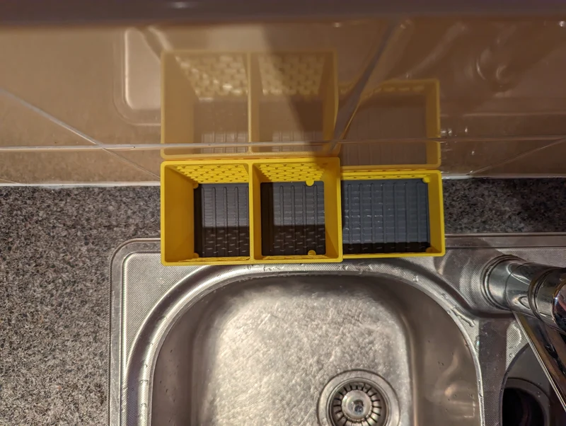 Organisateur d'évier de cuisine modulaire avec égouttoir intégré