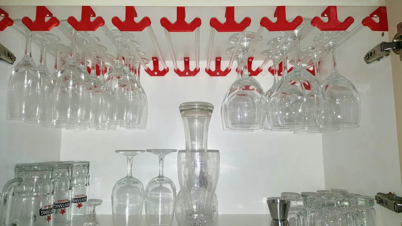 Porte-verres à vin suspendu