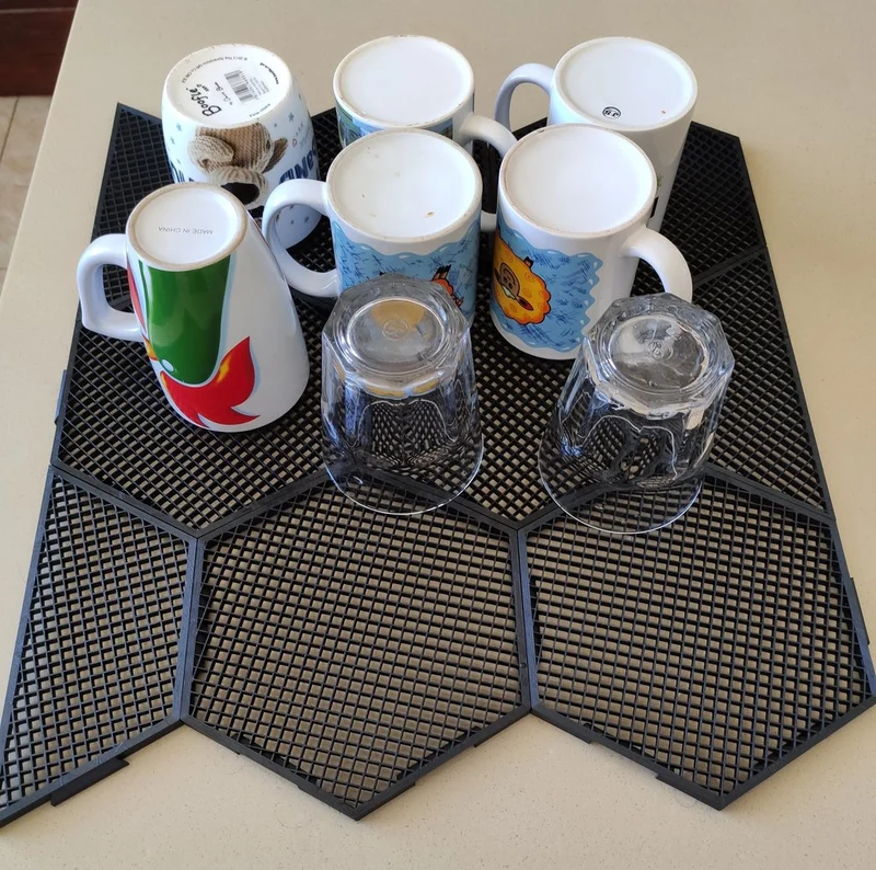 Séchoir modulaire empilable pour tasses et verres