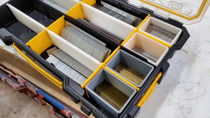 Organiseur Dewalt : séparateurs longs et petites boîtes de rangement