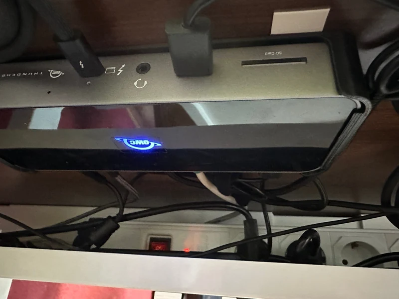 Montage encliquetable pour station d'accueil OWC Thunderbolt 4 - Organisation optimale du bureau