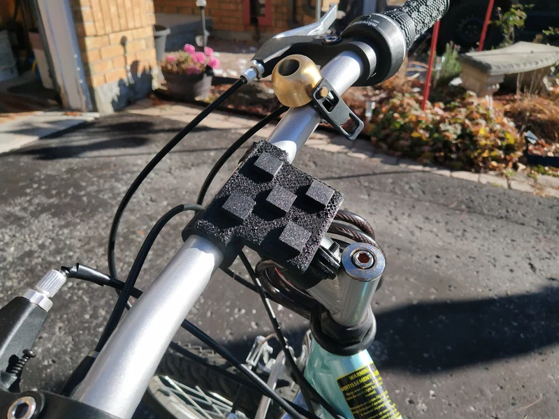 Support de téléphone simple pour guidon de vélo