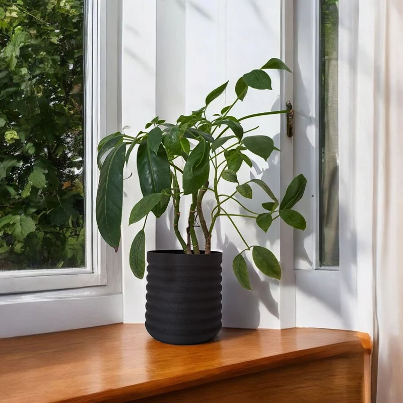 Vase moderne RippleBloom au design ondulé