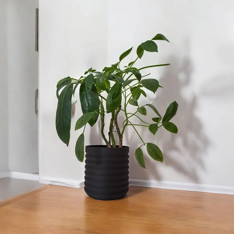 Vase moderne RippleBloom au design ondulé