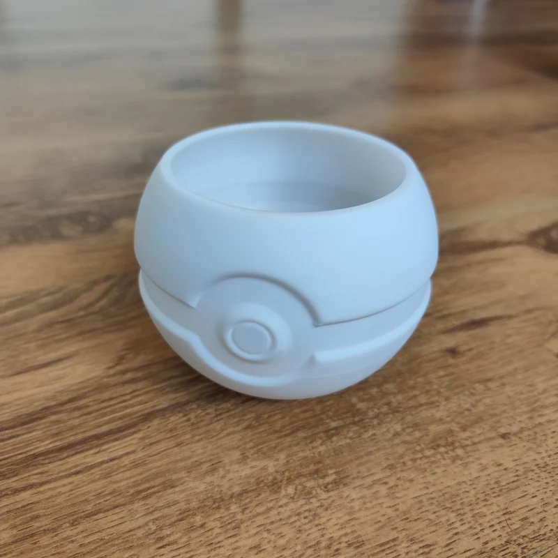 Porte-crayon Pokéball pratique pour bureau