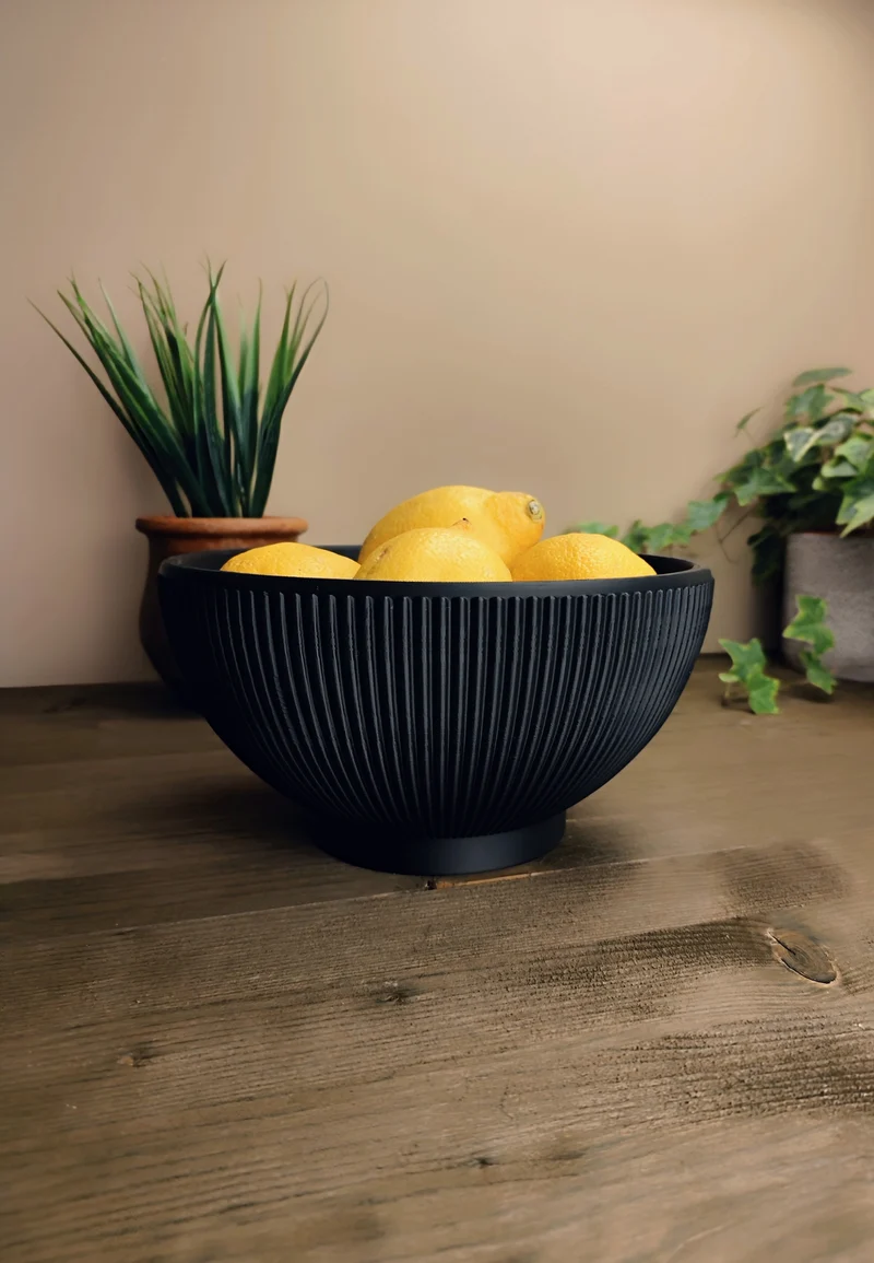 Élégant bol cannelé avec pied stable